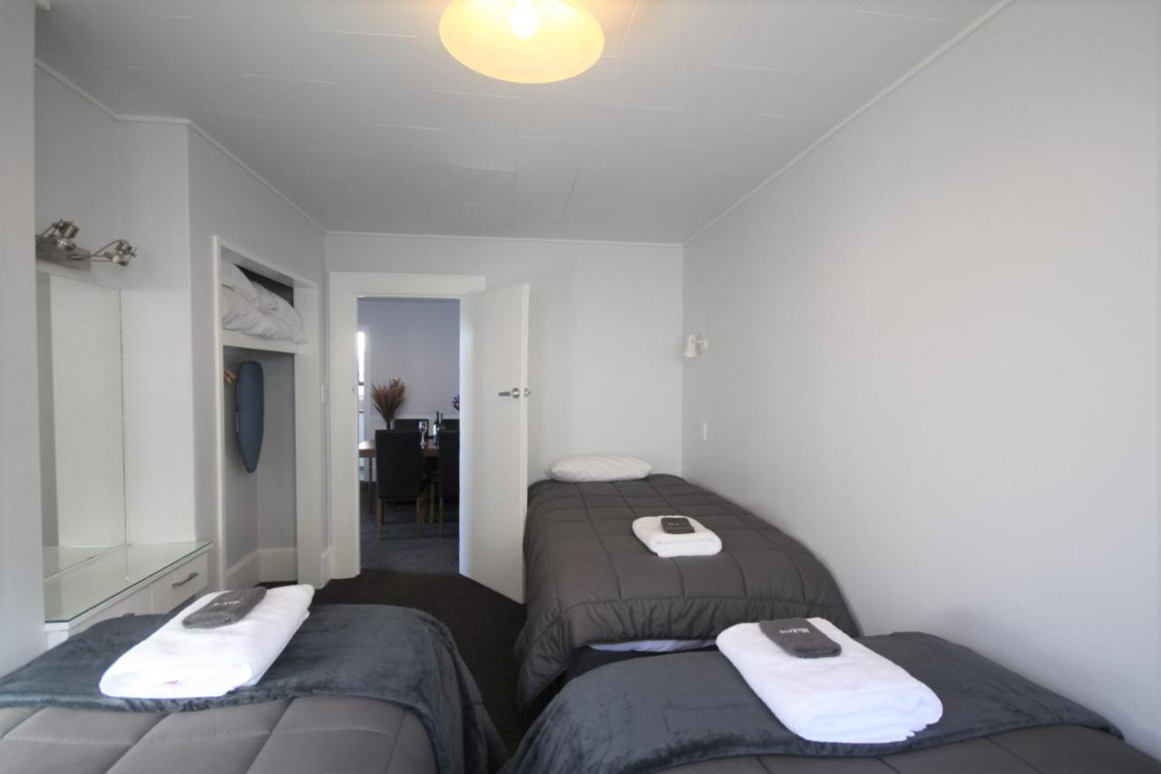 Beach Lodge Motels Dunedin Exterior photo
